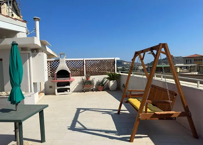 Attico Via Della Pineta 5 Minuti Dal Mare