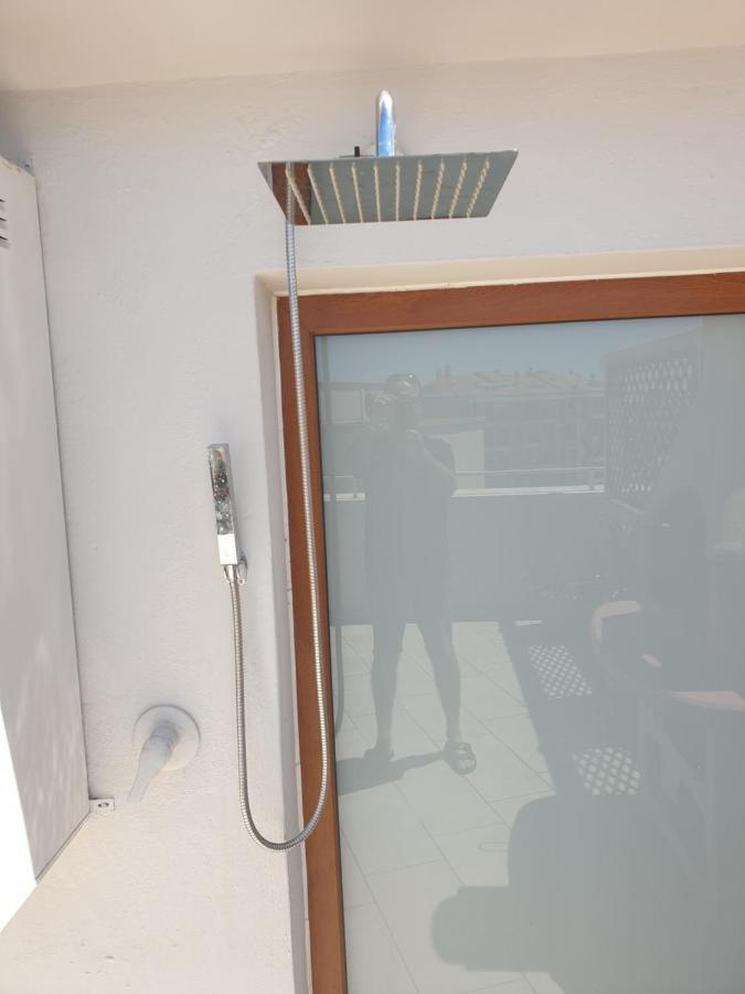 Attico Via Della Pineta 5 Minuti Dal Mare Appartement *